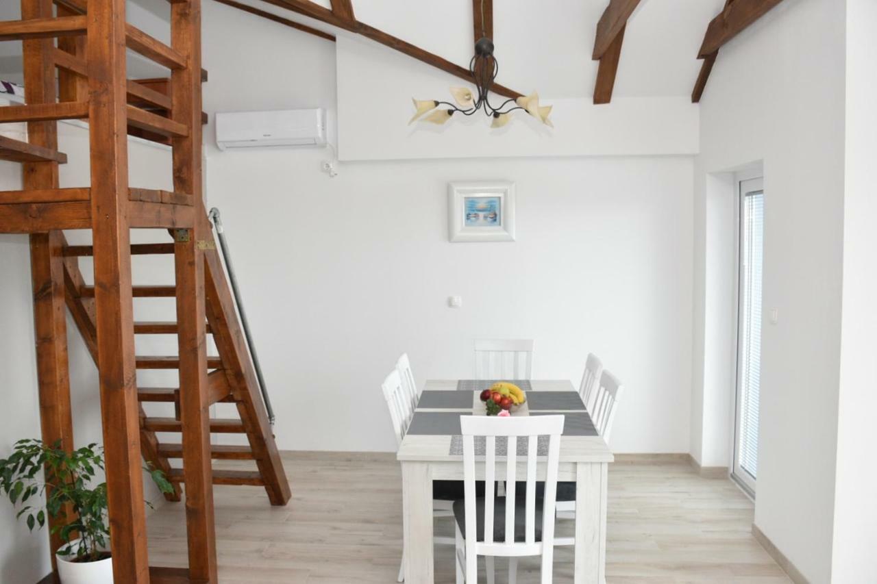 Apartmani Niko ザダル エクステリア 写真