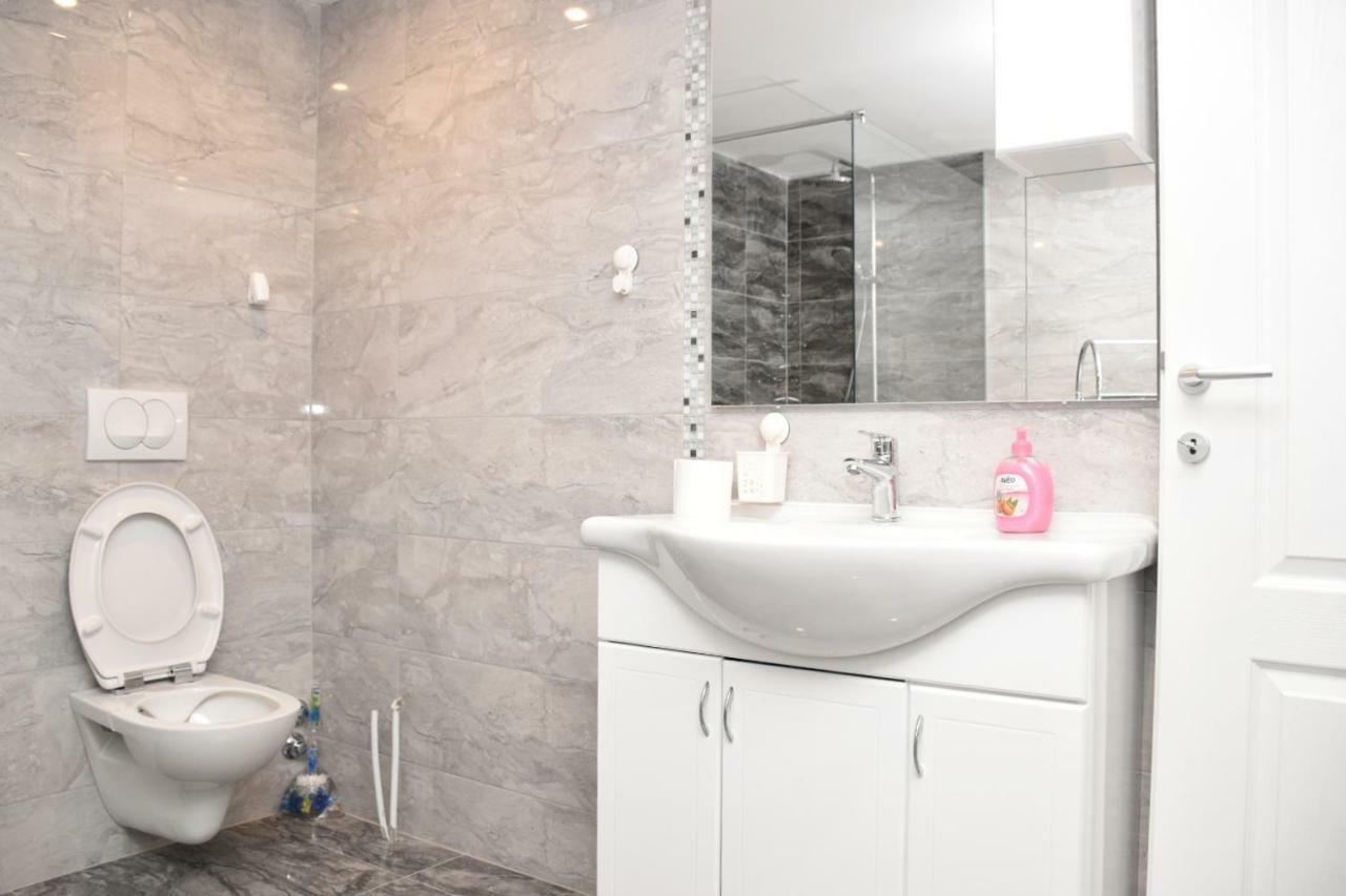 Apartmani Niko ザダル エクステリア 写真