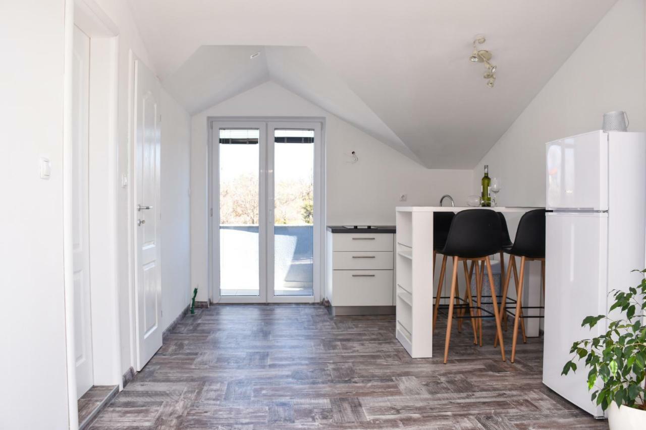 Apartmani Niko ザダル エクステリア 写真