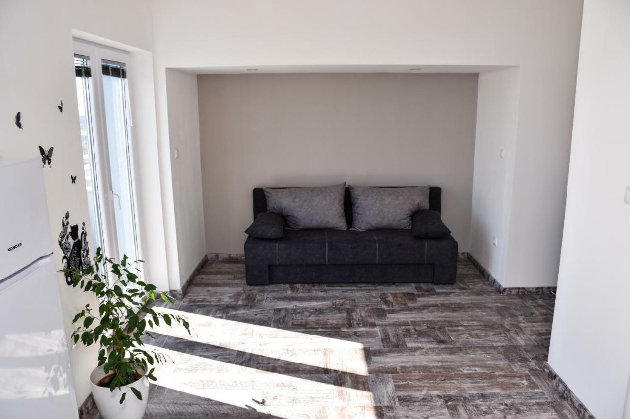 Apartmani Niko ザダル エクステリア 写真